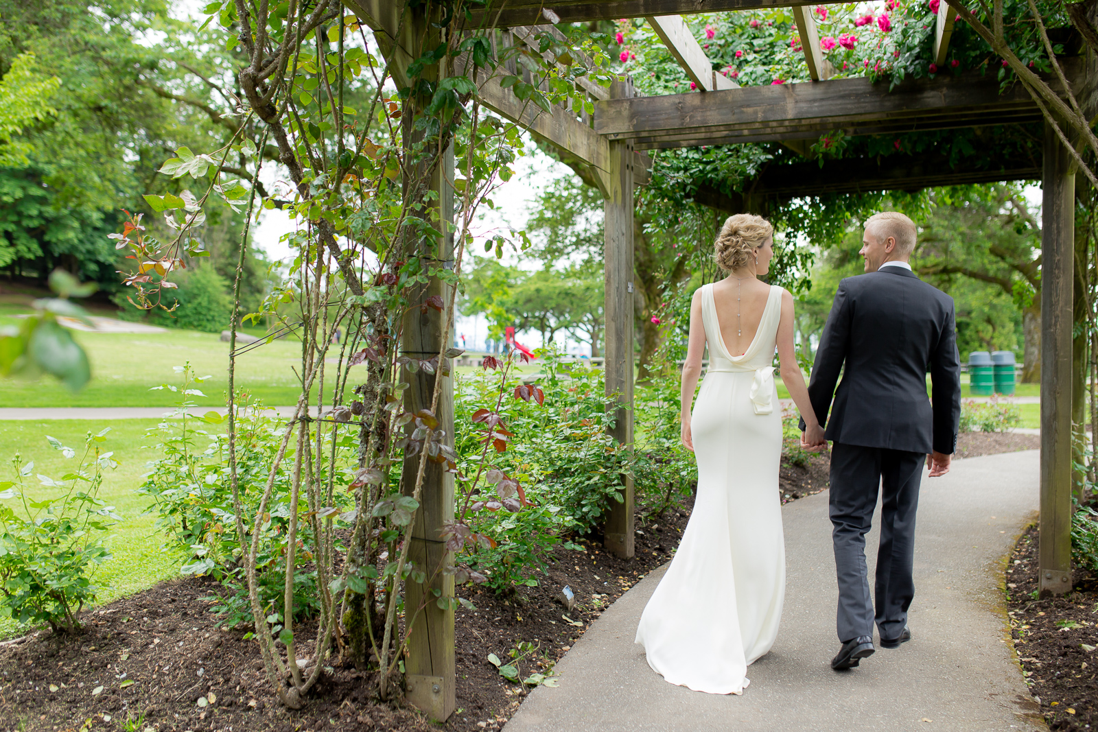 L M S Wedding At Sfu Diamond Alumni Centre Burnaby Sfu Diamond Alumni Centre Wedding